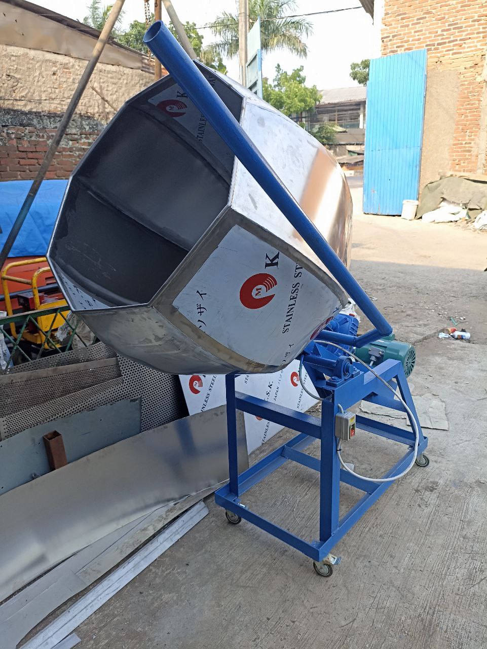 Mesin Pengaduk Bumbu